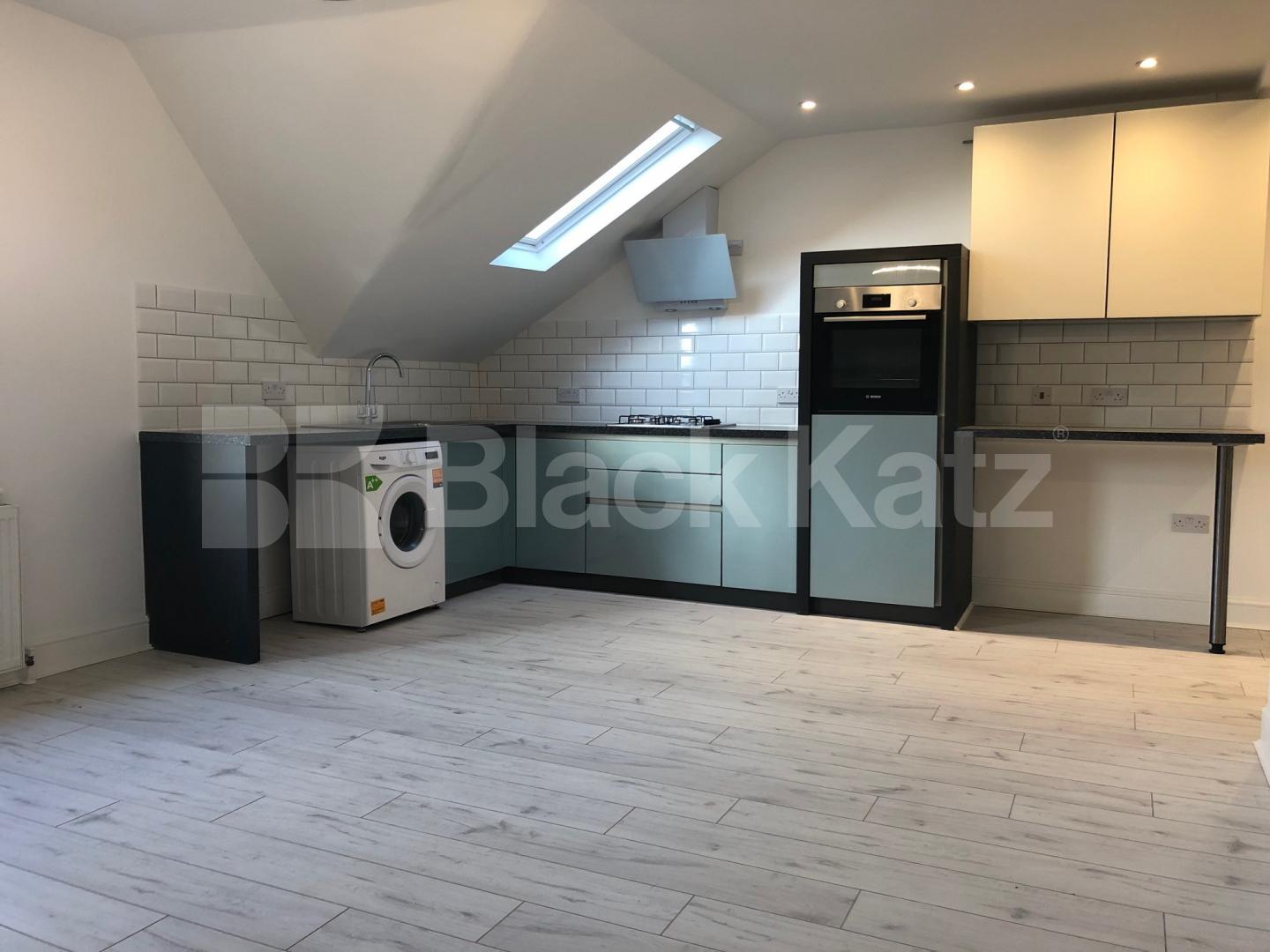 			Beautiful 1 bedroom flat, 1 Bedroom, 1 bath, 1 reception Apartment			 Park Avenue, Alexandra Palace